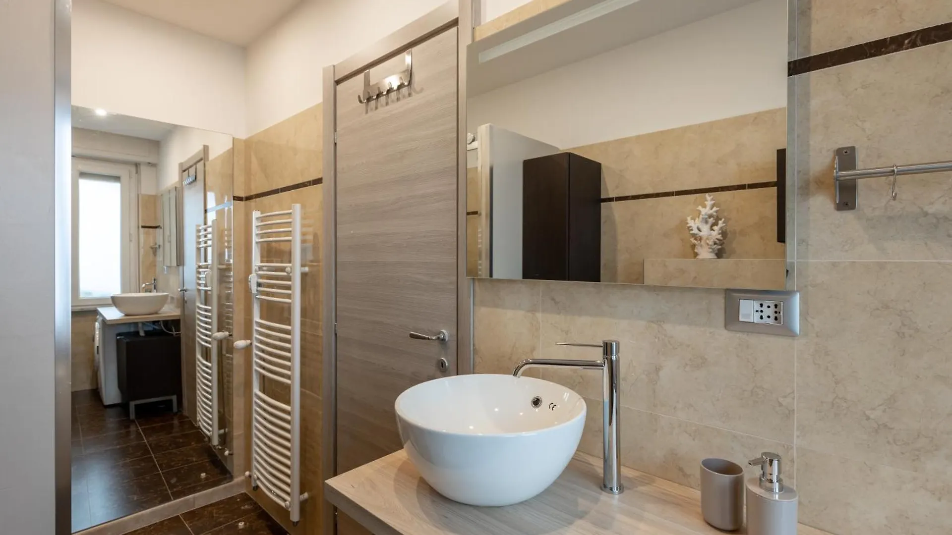 Joivy Cerisola Lovely Studios In Rapallo 0*,  Italien