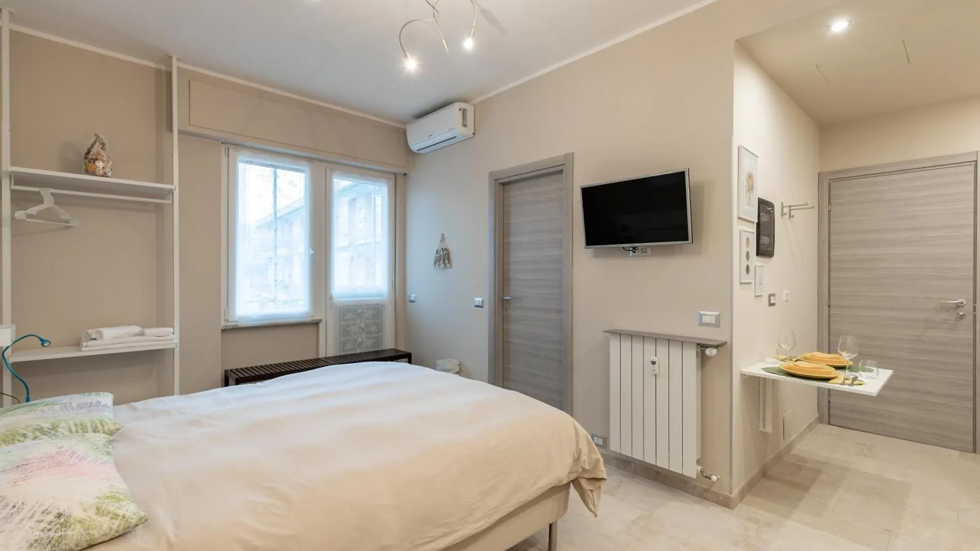 Joivy Cerisola Lovely Studios In Rapallo Apartment