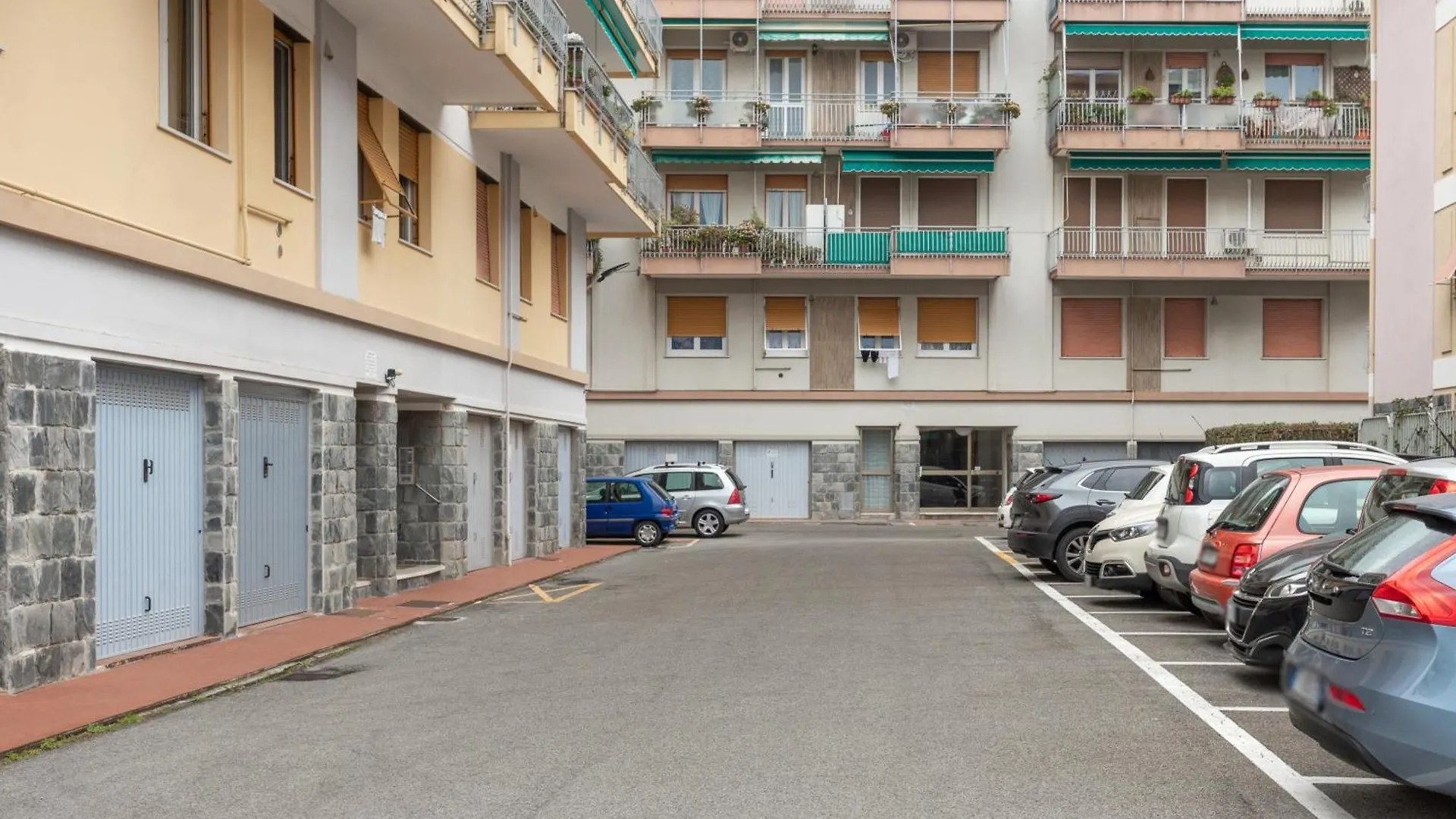 Joivy Cerisola Lovely Studios In Rapallo Italy
